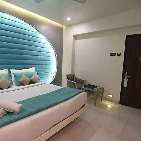 Vits Sharanam, Thane Dış mekan fotoğraf