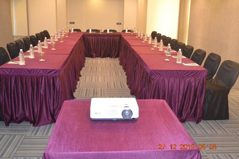 Vits Sharanam, Thane Dış mekan fotoğraf